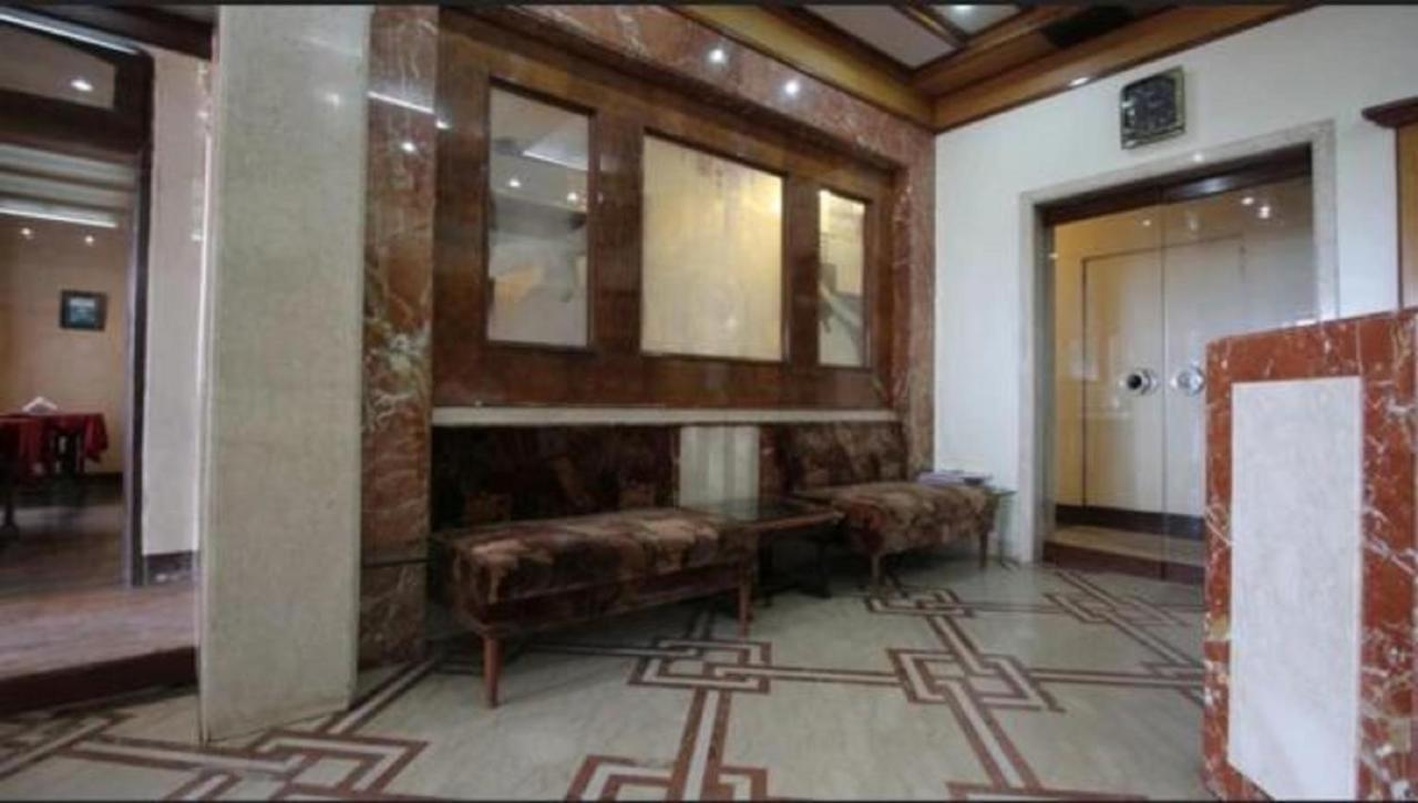 Strand Hotel, Colaba Mumbai Exterior foto